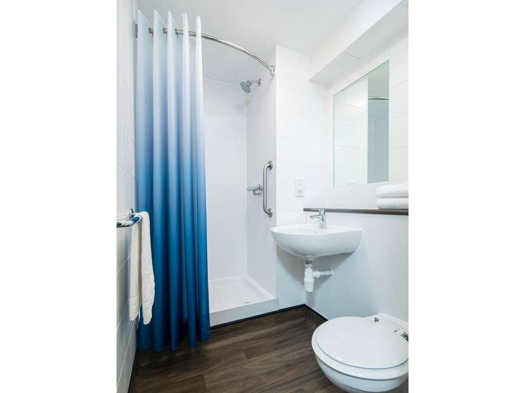 Travelodge Bristol Central Anchor Road Szoba fotó