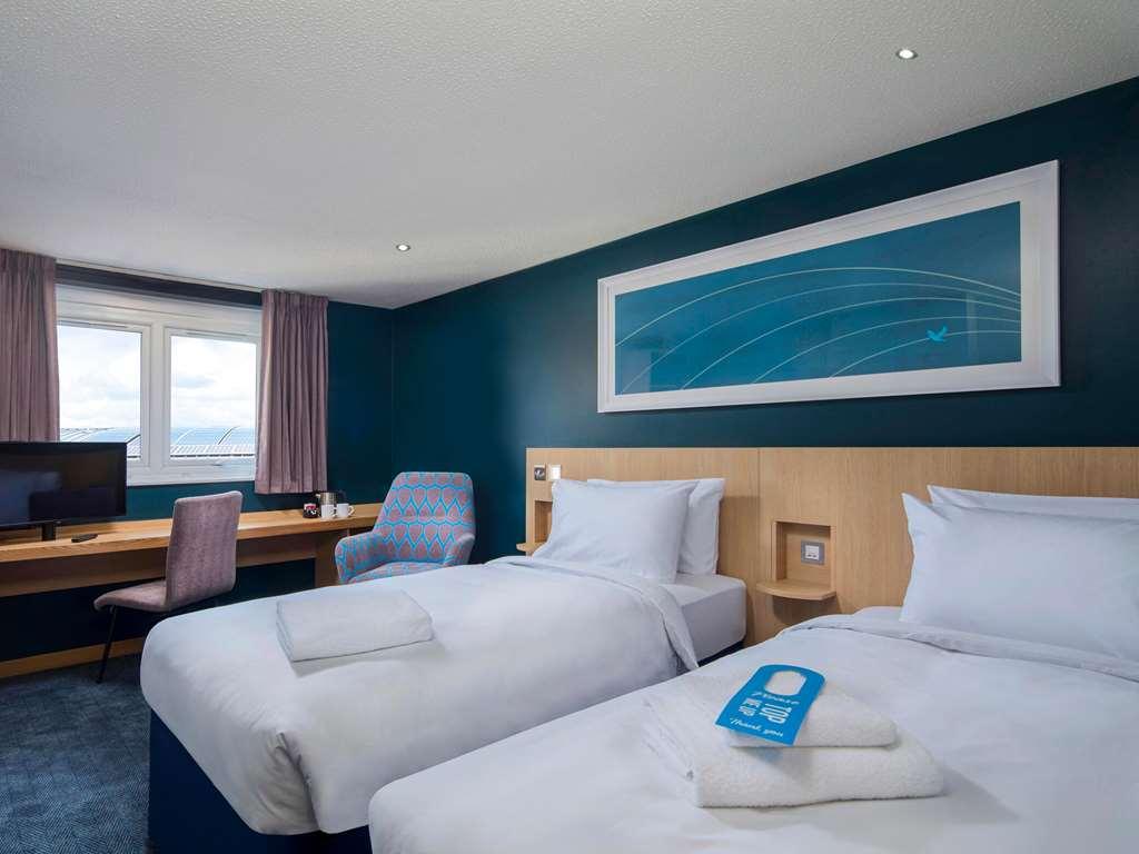 Travelodge Bristol Central Anchor Road Szoba fotó