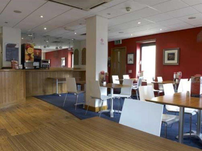 Travelodge Bristol Central Anchor Road Kültér fotó