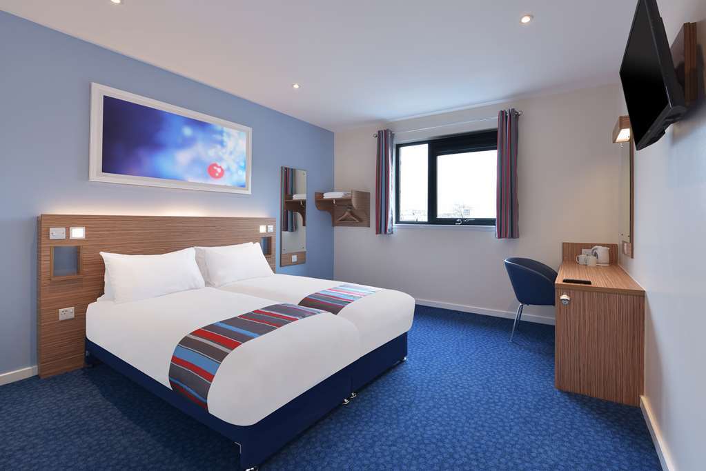 Travelodge Bristol Central Anchor Road Szoba fotó