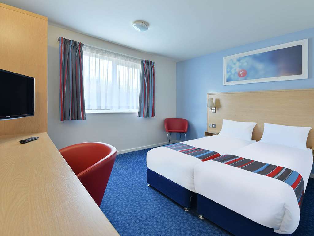 Travelodge Bristol Central Anchor Road Szoba fotó